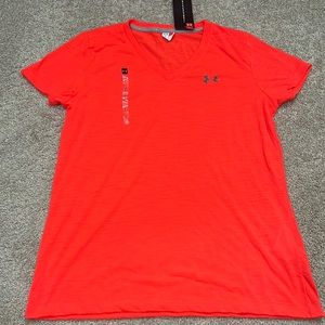 Under Armour womens size large v neck heat gear tshirt orange
